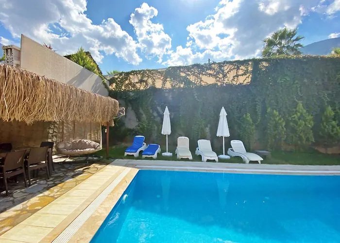 Patara Serenity 3+1 Villa, Oezel Havuzlu, Vilă Fethiye